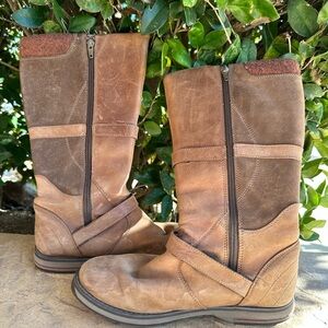 L.L. Bean leather Brown low calf Boots| size 6.5| minor wear and scuff| classic